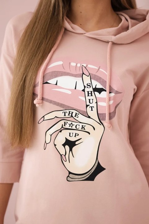 Sukienka z dłuższym tyłem i kolorowym nadrukiem ciemny pudrowy róż