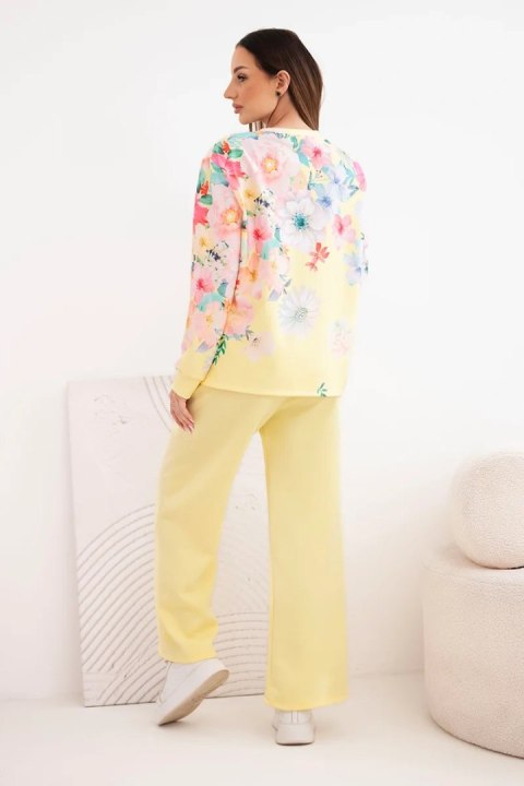 Komplet damski masełkowy wiskozowy w kwiaty z szeroką nogawką żółty