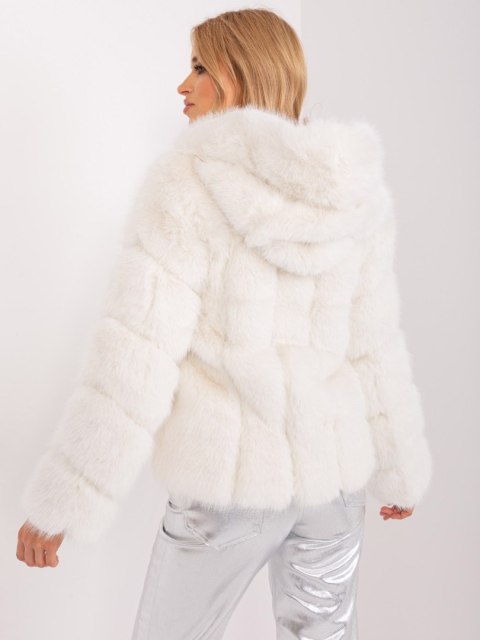 Kurtka AT-KR-2386.00P ecru 2XL/3XL