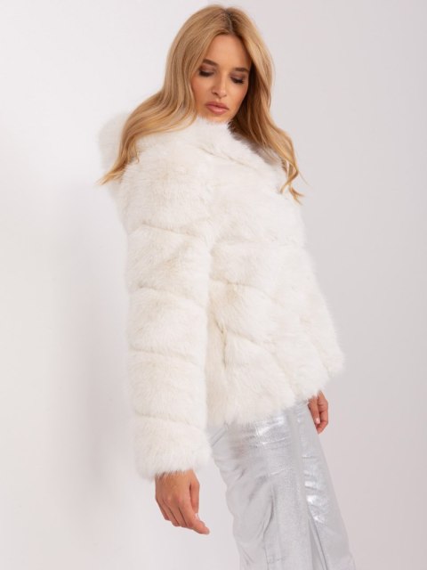 Kurtka AT-KR-2386.00P ecru S/M