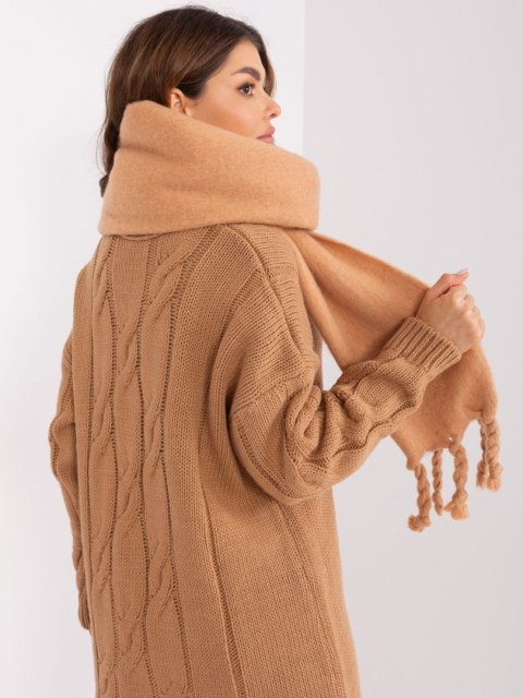 Szalik AT-SZ-2313502.76P camelowy