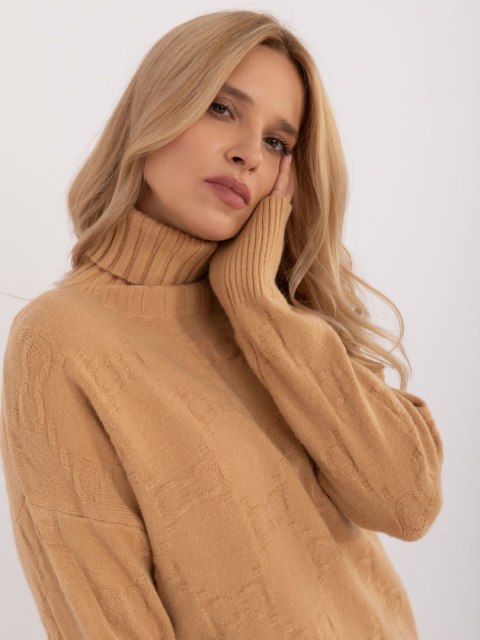 Sweter AT-SW-2342-1.35 jasny brązowy