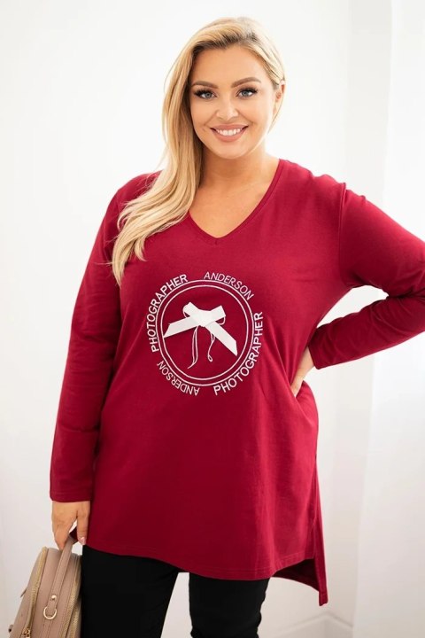 Bluzka damska z dłuższym tyłem i nadrukiem bordowa