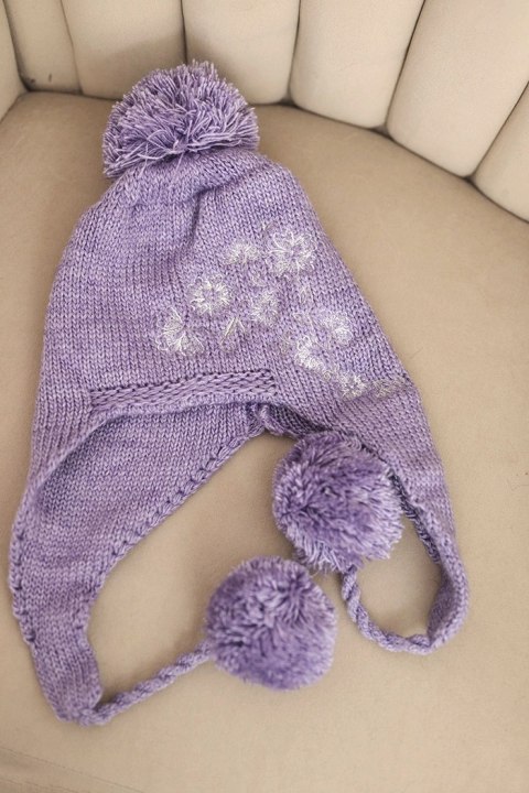 Czapka damska zimowa uszatka z pomponami K431 jasno fioletowa