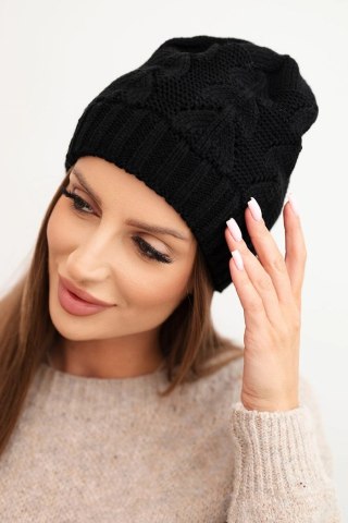 Czapka damska zimowa z wełną o strukturalnym splocie K432 czarna