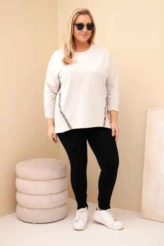 Bluzka damska Plus Size bawełniana z podwijanym rękawem i lampasem w panterkę beżowa