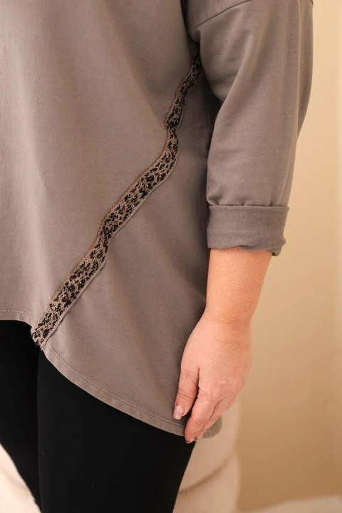 Bluzka damska Plus Size bawełniana z podwijanym rękawem i lampasem w panterkę fango