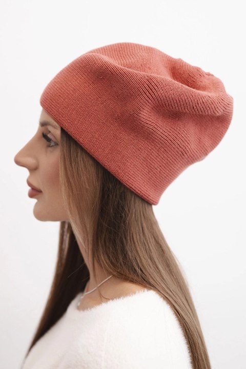 Czapka damska wełniana klasyczna gładka beanie K420 ruda