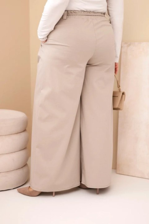 Spodnie damskie Plus Size z szeroką nogawką i ozdobnym kwiatem w talii beżowe