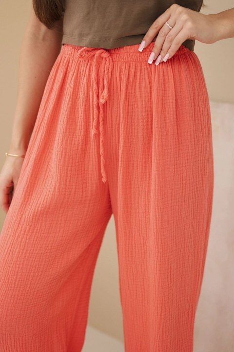 Spodnie muślinowe z szeroką nogawką malinowe