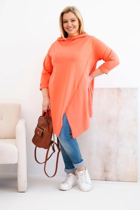 Bluzka damska bawełniana Plus Size asymetryczna z podwijanym rękawem morelowa