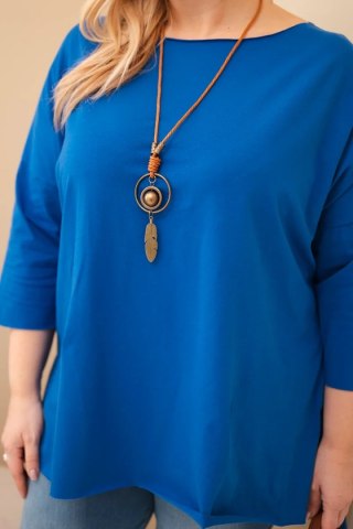 Bluzka damska bawełniana Plus Size asymetryczna z naszyjnikiem chabrowa