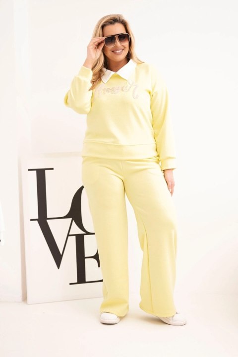 Komplet damski masełko Plus Size z szerokimi nogawkami i kołnierzykiem żółty